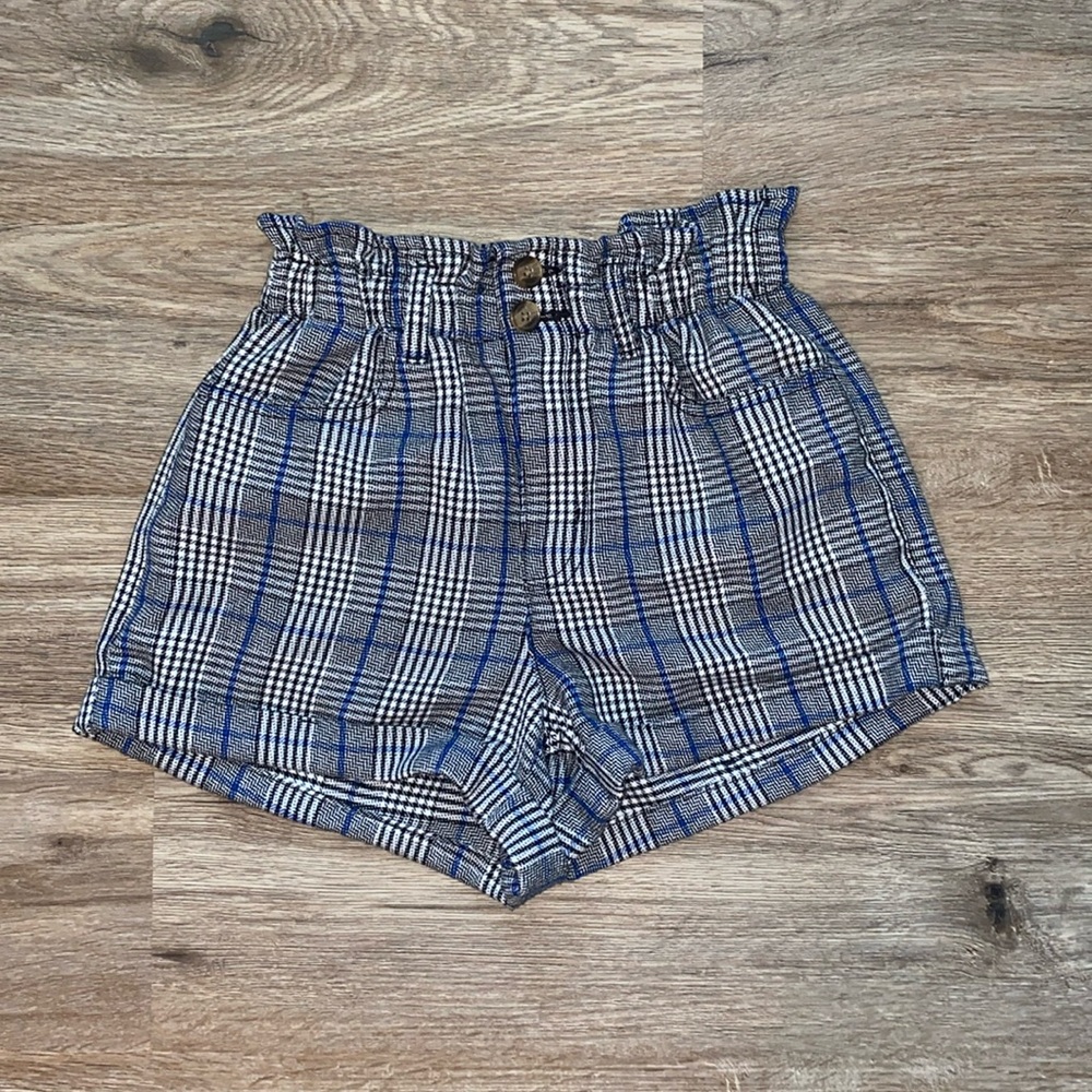 ⭐️ 3 for $15 Plaid Shorts